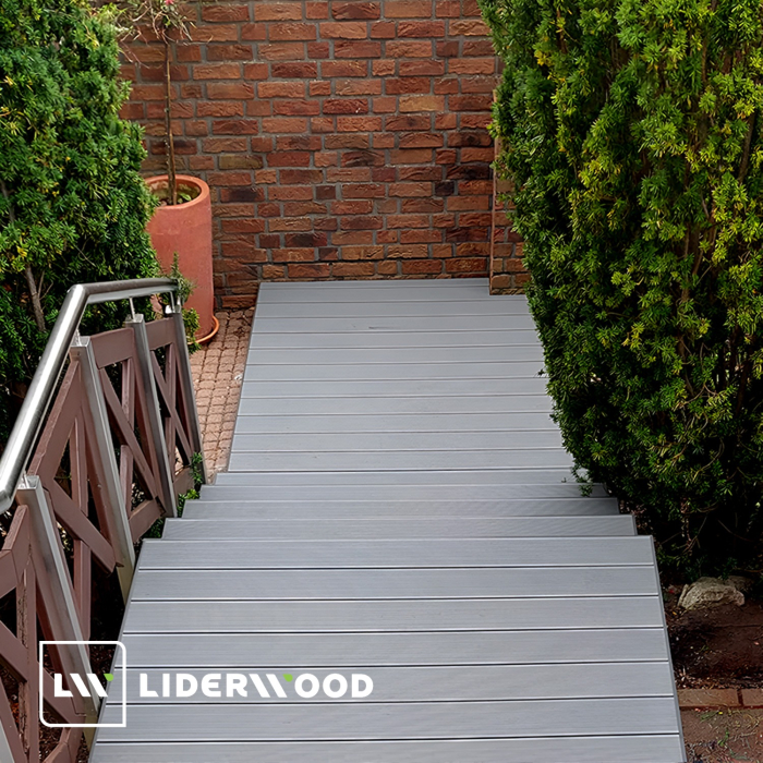Produkty Liderwood – dosky, lišty, zábradlia, kompozitné lamely